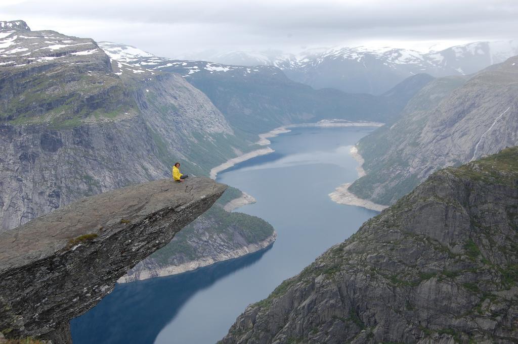 Trolltunga Studios Odda Buitenkant foto